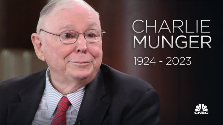 Munger: The Man Who Taught Warren Buffett How To Invest